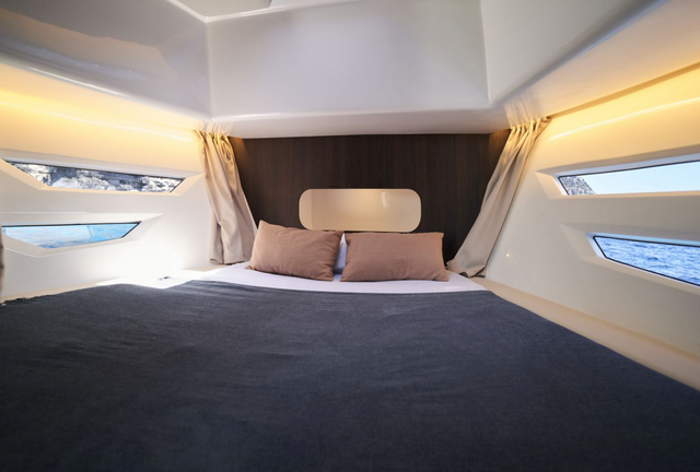 Oryx 38 | Santa Cruz