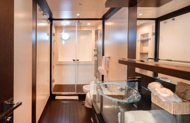 Azimut 86 | The Jungle