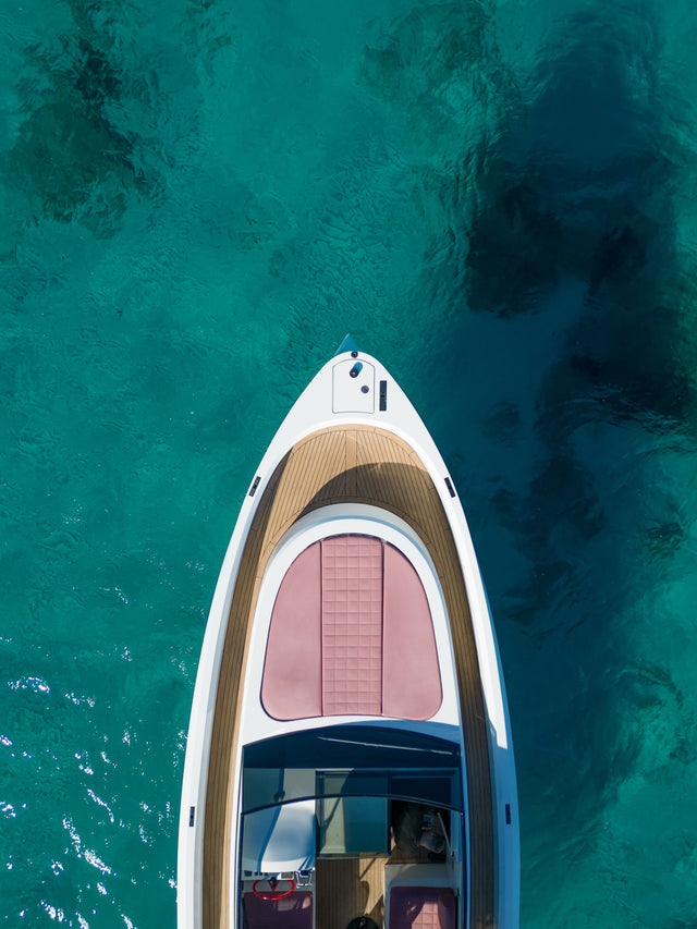 VANQUISH 43 TEQUILA – 2025