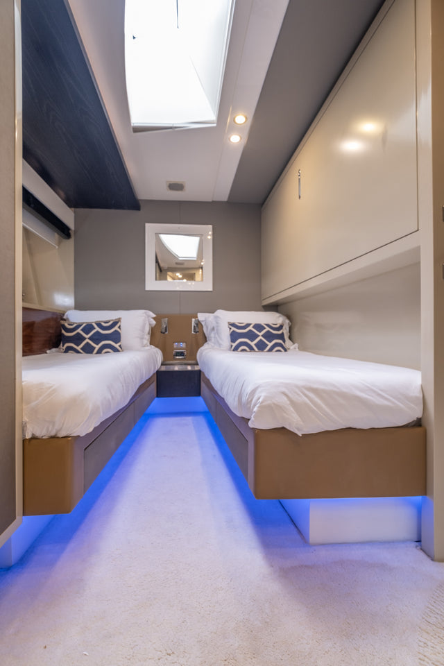 CANADOS 90 FUNKY TOWN – 2025