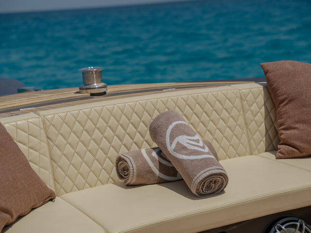 Frauscher 1414 Demon Air - HAILEY SU