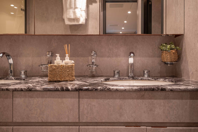 LEOPARD 102 DARK KNIGHT – 2025