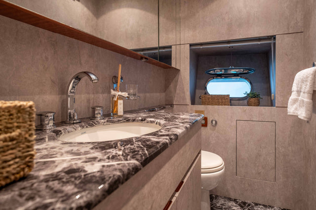 LEOPARD 102 DARK KNIGHT – 2025