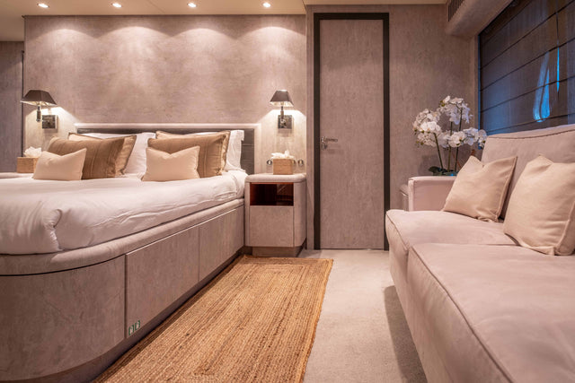 LEOPARD 102 DARK KNIGHT – 2025