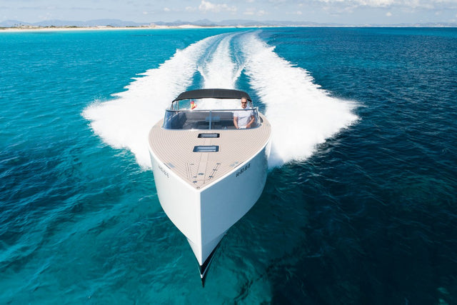 VAN DUTCH 40 SMART ASS – 2025