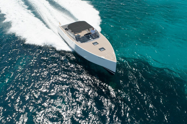 VAN DUTCH 40 SMART ASS – 2025