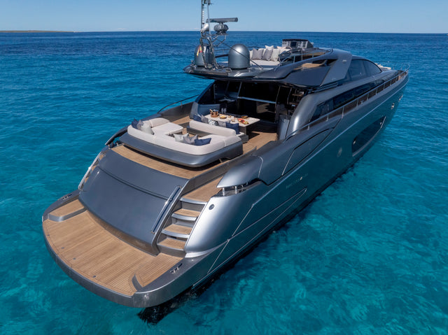 Riva 86 | Tanit