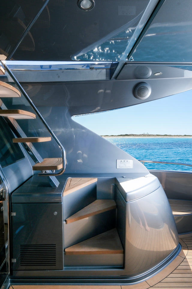 Riva 86 | Tanit