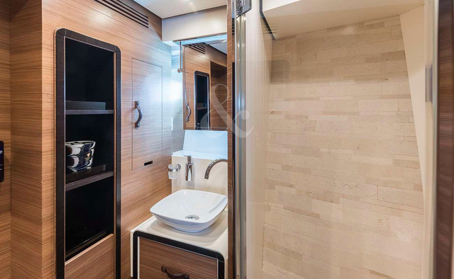 Azimut Magellano 76 | Almar II