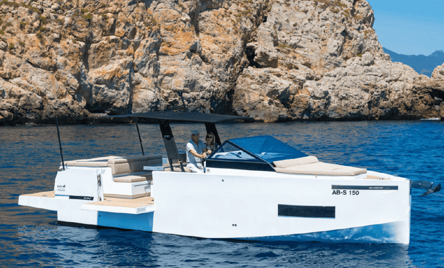 De Antonio D34 Cruiser - SEABIRD - Haller Experiences